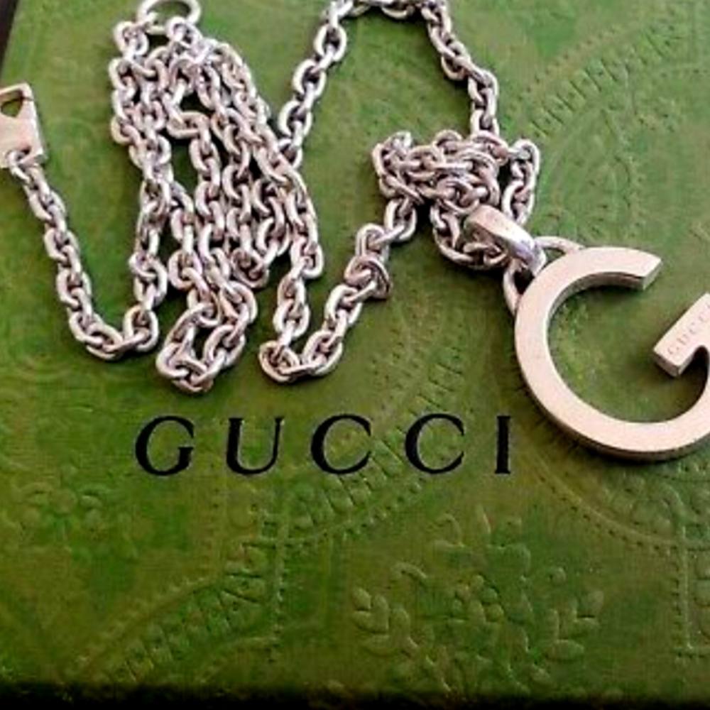 SALE! 🌟 GUCCI Statement G Necklace RARE